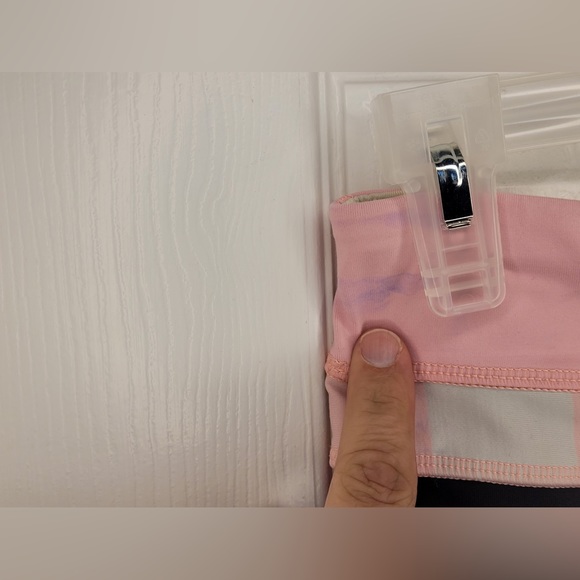 LULULEMON Up To Pace Pink Stripe Waistband Crop Leggings 4 - Picture 10 of 15